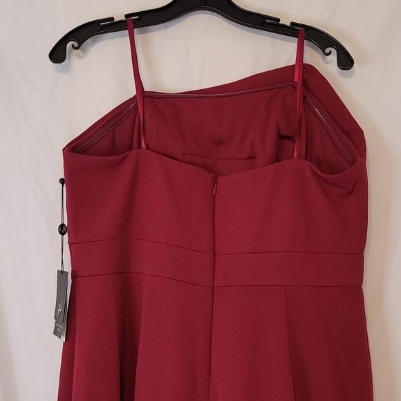 𝅺Adrianna Papell Women's Burgundy Beaded Crepe Gown - Picture 12 of 16